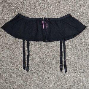 BNWT La SENZA Black Lace Garter Skirt Lingerie